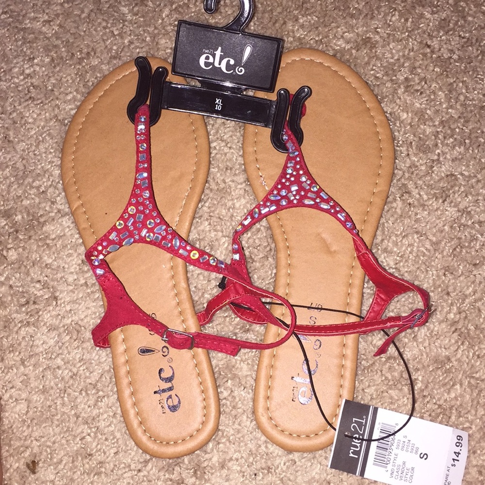 NWT rue 21 sandals